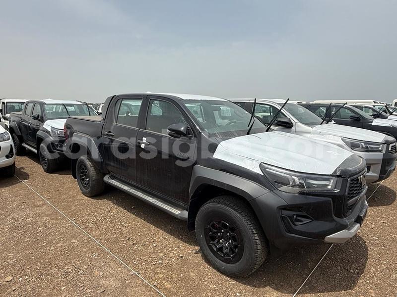 Big with watermark toyota hilux togo lome 11290