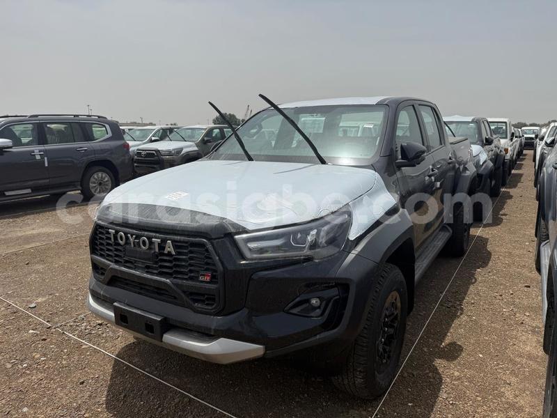 Big with watermark toyota hilux togo lome 11290