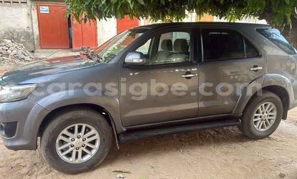 Acheter Occasion Voiture Toyota Fortuner Gris à Lomé, Maritime Acheter Occasion Voiture Toyota Fortuner Gris à Lomé, Maritime