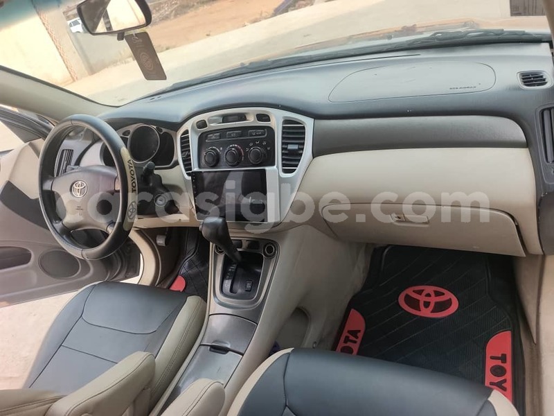 Big with watermark toyota highlander west africa lome 11292