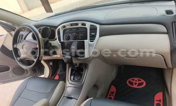 Acheter Occasion Voiture Toyota Highlander Gris à Lome, West africa Acheter Occasion Voiture Toyota Highlander Gris à Lome, West africa
