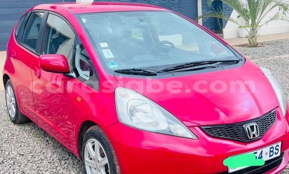 Acheter Occasion Voiture Honda Jazz Rouge à Lome, West africa