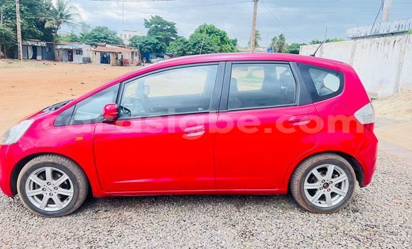 Acheter Occasion Voiture Honda Jazz Rouge à Lome, West africa Acheter Occasion Voiture Honda Jazz Rouge à Lome, West africa