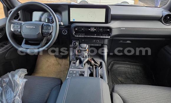 Acheter Neuf Voiture Toyota Land Cruiser Prado Bleu à Lomé, Togo Acheter Neuf Voiture Toyota Land Cruiser Prado Bleu à Lomé, Togo