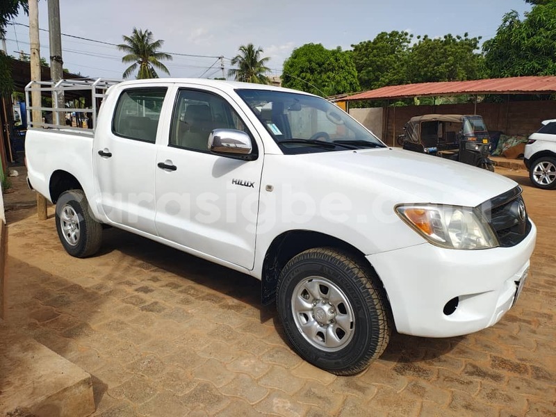 Big with watermark toyota hilux maritime lome 11305