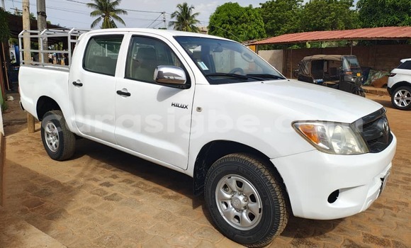 Acheter Occasion Voiture Toyota Hilux Blanc à Lomé, Maritime Acheter Occasion Voiture Toyota Hilux Blanc à Lomé, Maritime