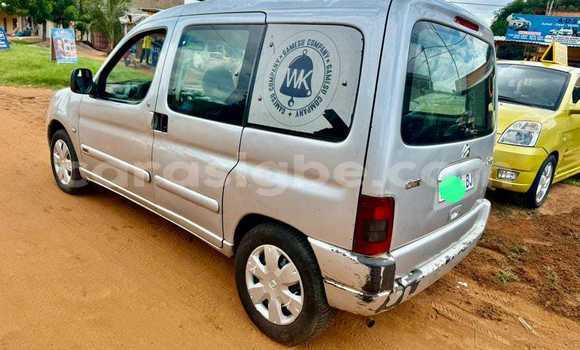 Acheter Occasion Voiture Citroen Berlingo Blanc à Lome, West africa Acheter Occasion Voiture Citroen Berlingo Blanc à Lome, West africa