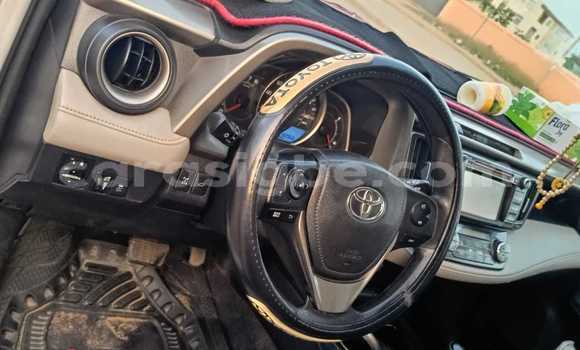 Acheter Occasion Voiture Toyota RAV4 Blanc à Lomé, Maritime Acheter Occasion Voiture Toyota RAV4 Blanc à Lomé, Maritime