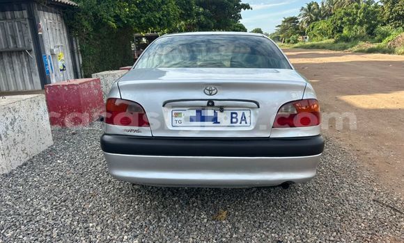 Acheter Occasion Voiture Toyota Avensis Blanc à Lomé, Maritime