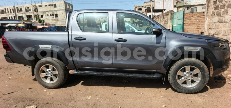 Big with watermark toyota hilux west africa lome 11319