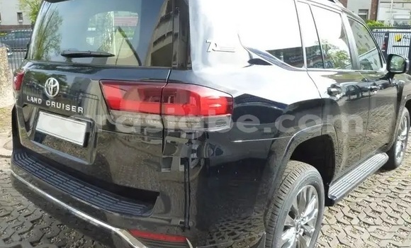 Acheter Occasion Voiture Toyota Land Cruiser Noir à Amlamé, Togo Acheter Occasion Voiture Toyota Land Cruiser Noir à Amlamé, Togo
