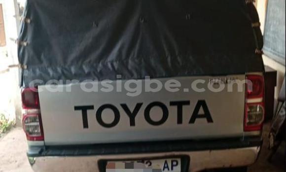Acheter Occasion Voiture Toyota Hilux Gris à Lomé, Maritime Acheter Occasion Voiture Toyota Hilux Gris à Lomé, Maritime