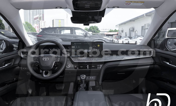 Buy New Toyota Camry White Car in Tsévié in Togo Buy New Toyota Camry White Car in Tsévié in Togo