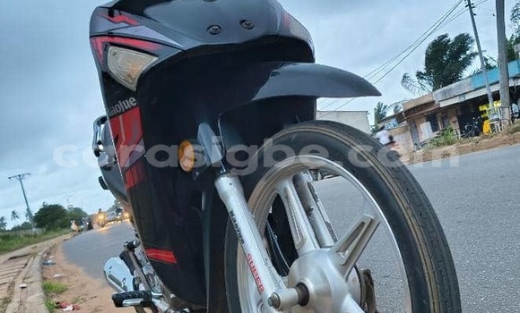 Buy Used Haojue Lucky Black Bike in Bé in Togo Buy Used Haojue Lucky Black Bike in Bé in Togo