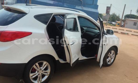 Acheter Occasion Voiture Hyundai Tucson Blanc à Lomé, Maritime Acheter Occasion Voiture Hyundai Tucson Blanc à Lomé, Maritime