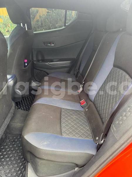 Big with watermark toyota c hr maritime lome 11380