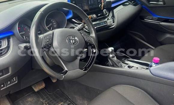 Acheter Occasion Voiture Toyota C-HR Rouge à Lomé, Maritime Acheter Occasion Voiture Toyota C-HR Rouge à Lomé, Maritime