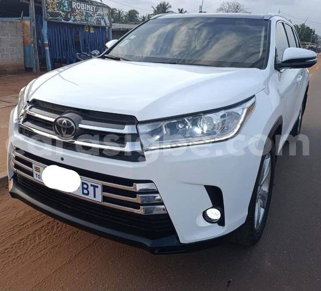 Big with watermark toyota highlander maritime lome 11394