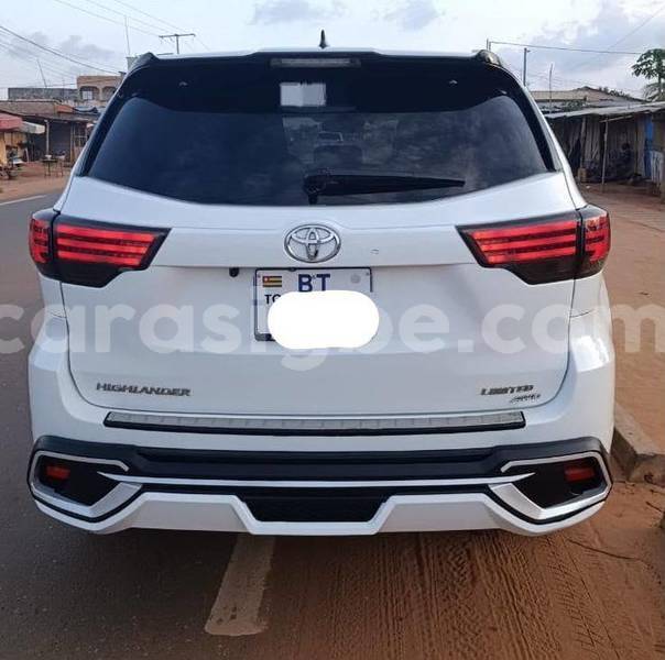Big with watermark toyota highlander maritime lome 11394