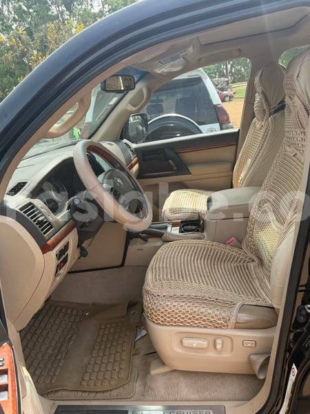 Big with watermark toyota land cruiser west africa lome 11395