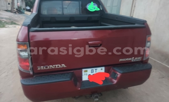 Acheter Occasion Voiture Honda Ridgeline Rouge à Lomé, Maritime Acheter Occasion Voiture Honda Ridgeline Rouge à Lomé, Maritime
