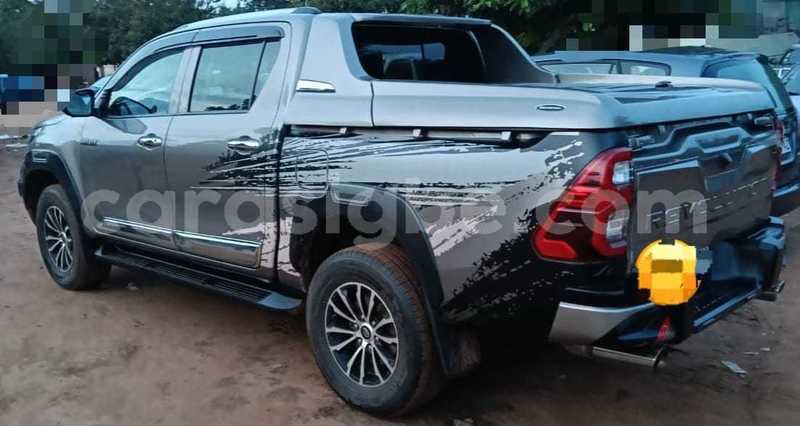 Big with watermark toyota hilux maritime lome 11400
