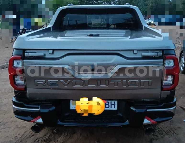 Big with watermark toyota hilux maritime lome 11400
