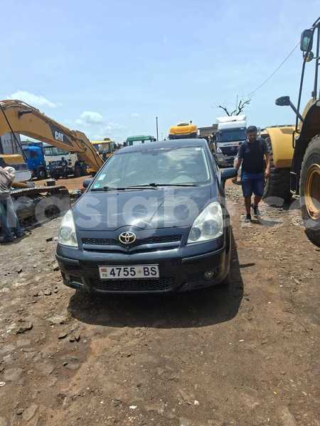 Big with watermark toyota corolla verso maritime lome 11405