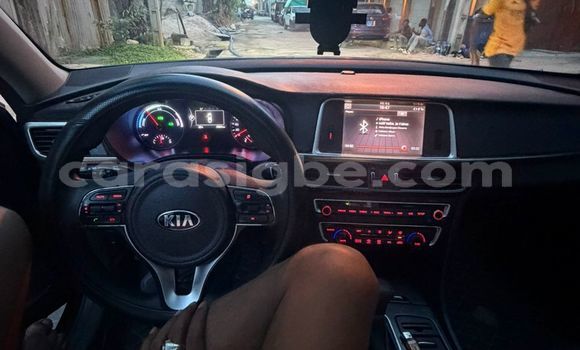 Acheter Neuf Voiture Kia Optima Noir à Lomé, Togo Acheter Neuf Voiture Kia Optima Noir à Lomé, Togo