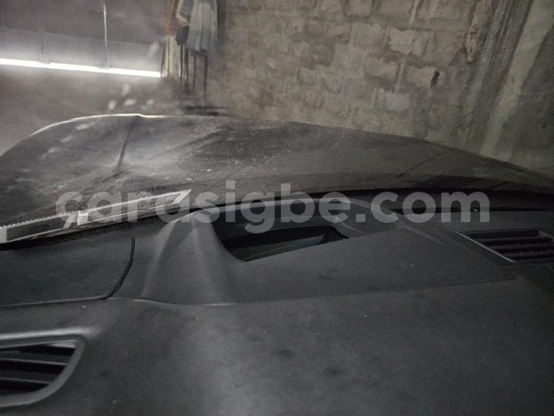 Big with watermark range rover range rover maritime lome 11408