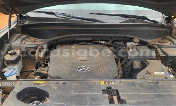 Buy Used Hyundai Grandeur Silver Car in Lome in Maritime Buy Used Hyundai Grandeur Silver Car in Lome in Maritime