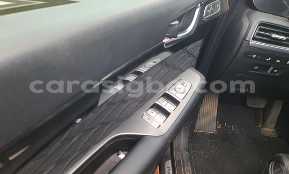 Buy Used Hyundai Grandeur Silver Car in Lome in Maritime Buy Used Hyundai Grandeur Silver Car in Lome in Maritime