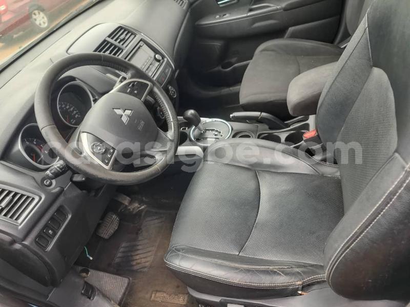 Big with watermark mitsubishi rvr maritime lome 11423