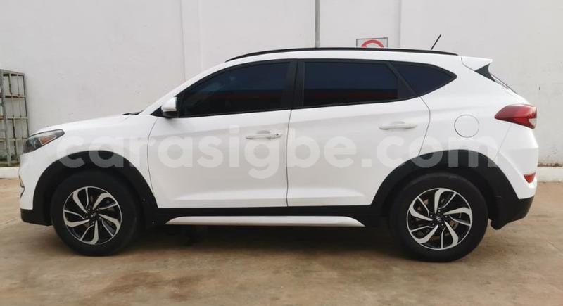 Big with watermark hyundai tucson west africa lome 11429