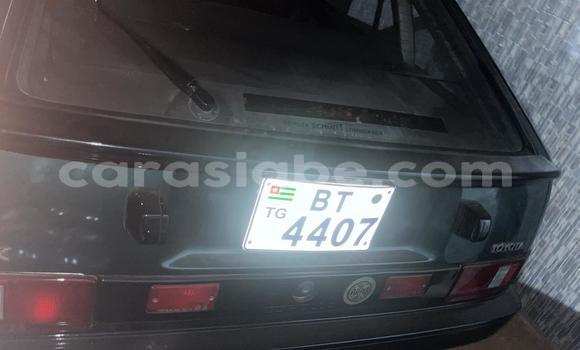 Buy Used Toyota Corolla Green Car in Tsévié in Togo Buy Used Toyota Corolla Green Car in Tsévié in Togo