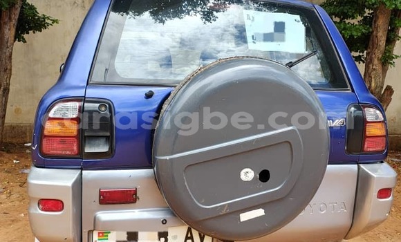 Acheter Occasion Voiture Toyota RAV4 Bleu à Lomé, Maritime