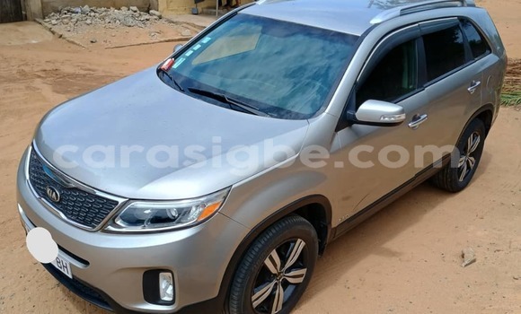 Acheter Occasion Voiture Kia Sorento Gris à Lomé, Maritime