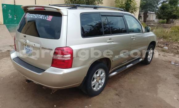 Acheter Occasion Voiture Toyota Highlander Beige à Lome, West africa