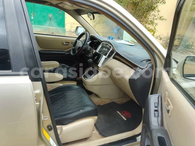 Big with watermark toyota highlander west africa lome 11461