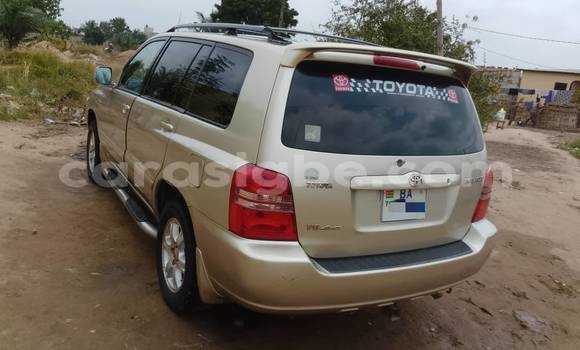 Acheter Occasion Voiture Toyota Highlander Beige à Lome, West africa Acheter Occasion Voiture Toyota Highlander Beige à Lome, West africa
