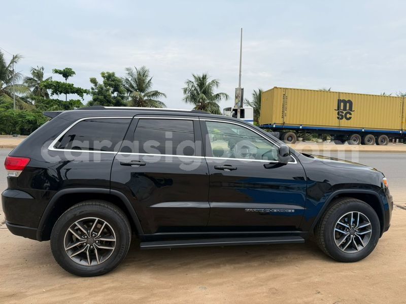 Big with watermark jeep cherokee maritime lome 11467