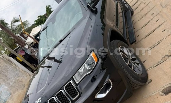 Acheter Occasion Voiture Jeep Cherokee Noir à Lomé, Maritime Acheter Occasion Voiture Jeep Cherokee Noir à Lomé, Maritime