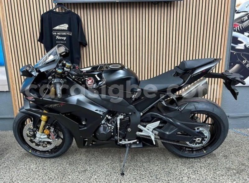 Big with watermark yamaha tmax maritime agbelouve 11476