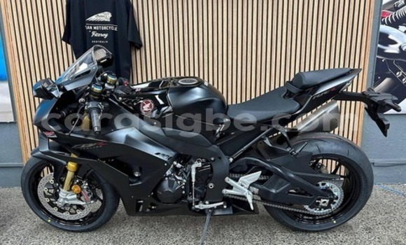 Buy New Yamaha TMAX Black Bike in Agbelouve in Maritime Buy New Yamaha TMAX Black Bike in Agbelouve in Maritime