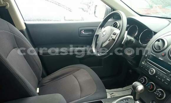 Buy Used Nissan Rogue Silver Car in Lome in Togo Buy Used Nissan Rogue Silver Car in Lome in Togo