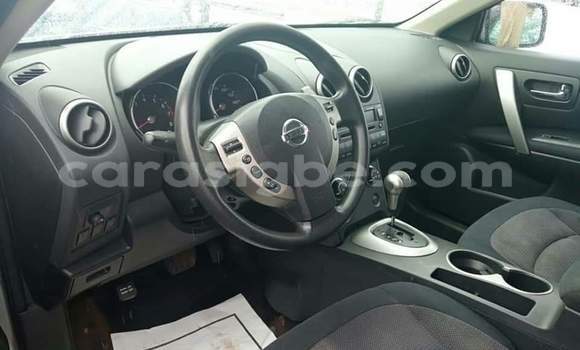 Buy Used Nissan Rogue Silver Car in Lome in Togo Buy Used Nissan Rogue Silver Car in Lome in Togo
