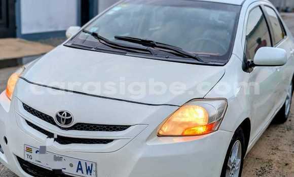 Acheter Occasion Voiture Toyota Yaris Blanc à Lomé, Maritime Acheter Occasion Voiture Toyota Yaris Blanc à Lomé, Maritime