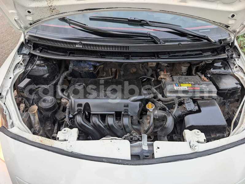 Big with watermark toyota yaris maritime lome 11484