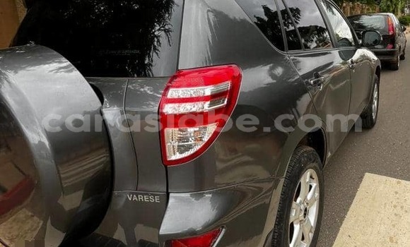 Acheter Occasion Voiture Toyota RAV4 Noir à Lomé, Maritime Acheter Occasion Voiture Toyota RAV4 Noir à Lomé, Maritime