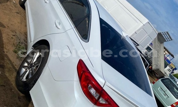 Acheter Occasion Voiture Hyundai Sonata Blanc à Lomé, Maritime Acheter Occasion Voiture Hyundai Sonata Blanc à Lomé, Maritime